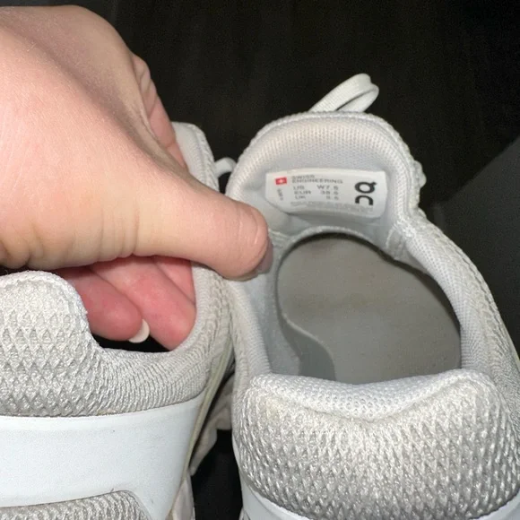 On Running Light Gray Athletic Shoes - Picture 9 of 10